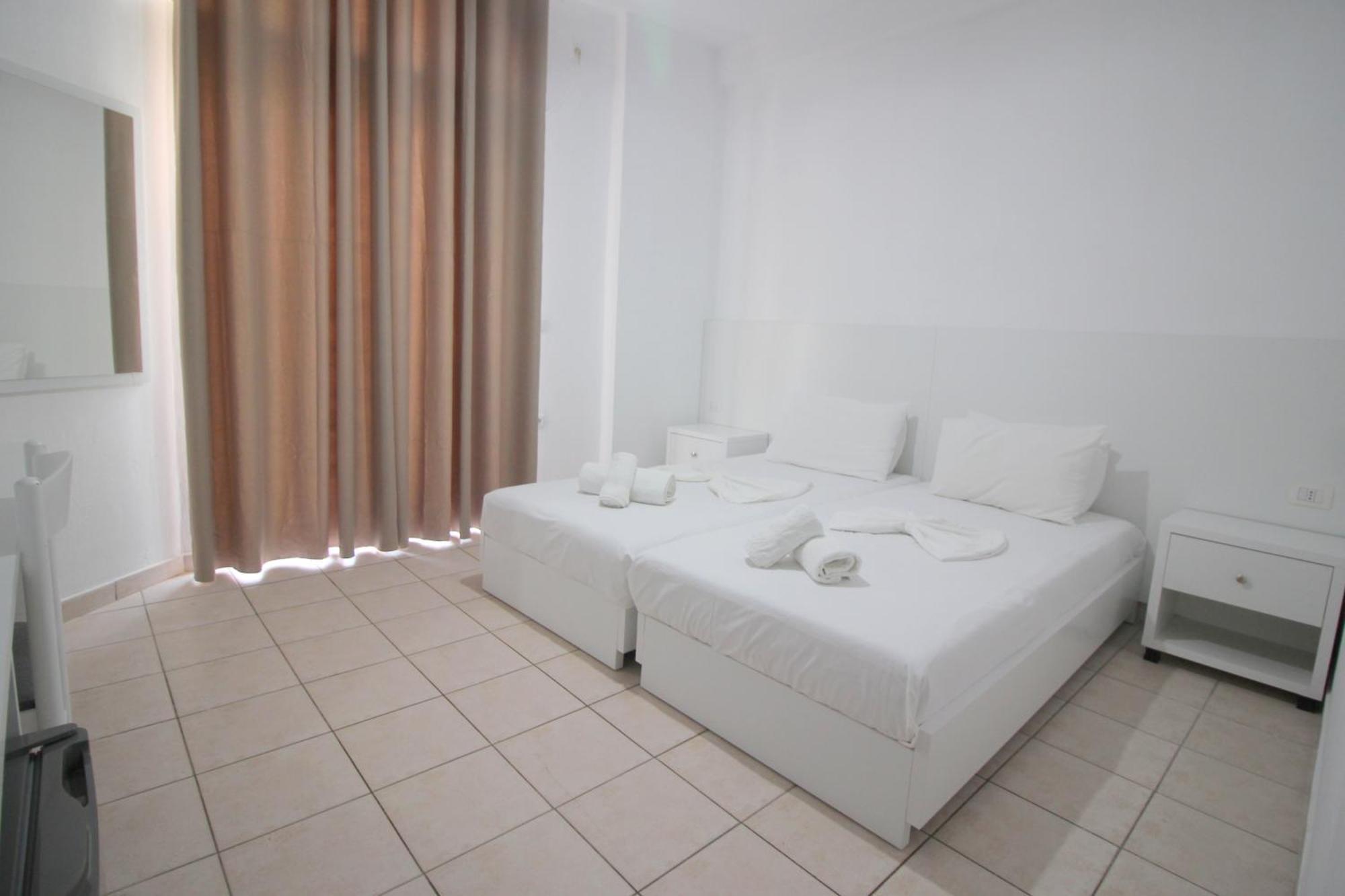 Hotel Ceka Σαράντα Εξωτερικό φωτογραφία